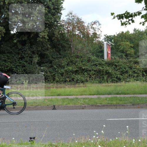 10.08.2025 - GEWOBA Citytriathlon Bremen Yannick Fuchs http://msf.ph/oto/8568112 10.08.2025 12:52:37 Radfahren 565, 579, 599, 603, 639, 642, 686, 701, 763, 834, 858, 919, 956 meine-sportfotos.de
