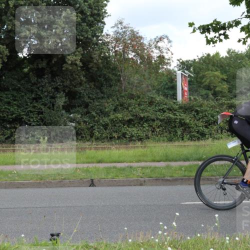 10.08.2025 - GEWOBA Citytriathlon Bremen Yannick Fuchs http://msf.ph/oto/8568119 10.08.2025 12:52:45 Radfahren 565, 579, 635, 642, 686, 763, 915, 919, 956 meine-sportfotos.de