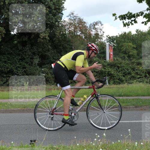 10.08.2025 - GEWOBA Citytriathlon Bremen Yannick Fuchs http://msf.ph/oto/8568126 10.08.2025 12:53:06 Radfahren 734, 833, 895, 915 meine-sportfotos.de