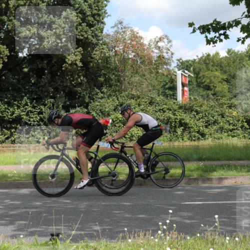 10.08.2025 - GEWOBA Citytriathlon Bremen Yannick Fuchs http://msf.ph/oto/8568171 10.08.2025 12:54:14 Radfahren 618, 707, 740, 742, 750, 797, 1006, 1032, 1039 meine-sportfotos.de