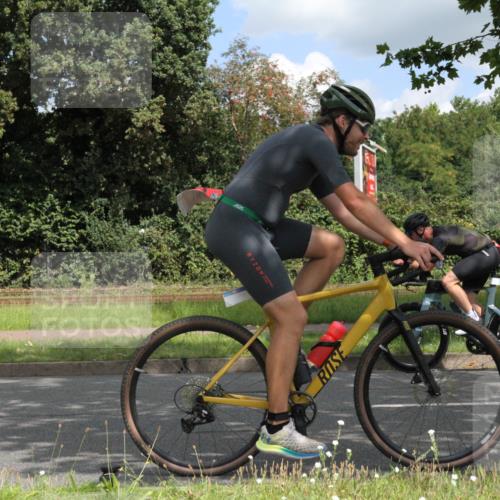 10.08.2025 - GEWOBA Citytriathlon Bremen Yannick Fuchs http://msf.ph/oto/8568183 10.08.2025 12:54:20 Radfahren 580, 582, 618, 707, 740, 742, 750, 789, 1006, 1039 meine-sportfotos.de