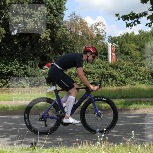 10.08.2025 - GEWOBA Citytriathlon Bremen Yannick Fuchs http://msf.ph/oto/8568203 10.08.2025 12:54:28 Radfahren 580, 582, 618, 634, 707, 740, 783, 789, 790, 826 meine-sportfotos.de