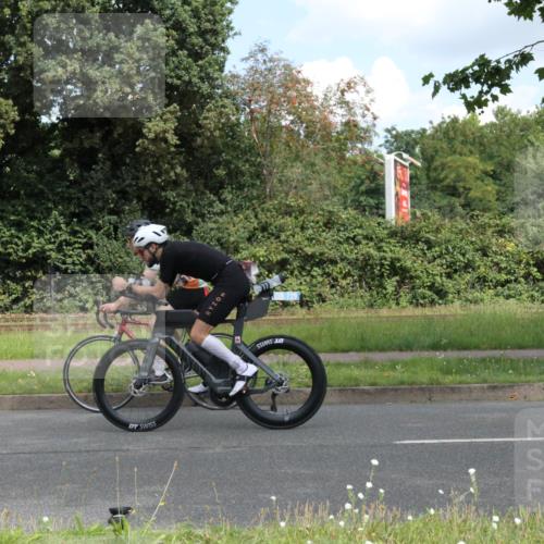 10.08.2025 - GEWOBA Citytriathlon Bremen Yannick Fuchs http://msf.ph/oto/8568227 10.08.2025 12:54:49 Radfahren 563, 591, 632, 634, 728, 736, 781, 783, 790, 1029 meine-sportfotos.de