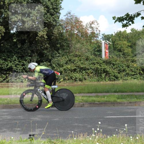 10.08.2025 - GEWOBA Citytriathlon Bremen Yannick Fuchs http://msf.ph/oto/8568228 10.08.2025 12:54:49 Radfahren 563, 591, 632, 634, 728, 736, 781, 783, 790, 1029 meine-sportfotos.de