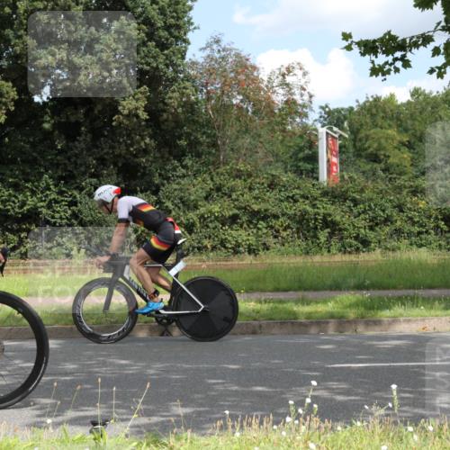10.08.2025 - GEWOBA Citytriathlon Bremen Yannick Fuchs http://msf.ph/oto/8568240 10.08.2025 12:55:06 Radfahren 563, 591, 632, 714, 728, 761, 766, 781, 794, 877, 1015, 1029 meine-sportfotos.de
