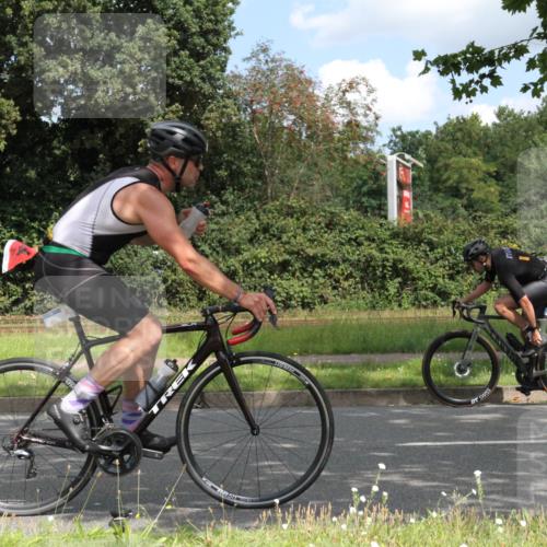 10.08.2025 - GEWOBA Citytriathlon Bremen Yannick Fuchs http://msf.ph/oto/8568246 10.08.2025 12:55:11 Radfahren 563, 632, 696, 714, 761, 766, 794, 877, 1015 meine-sportfotos.de