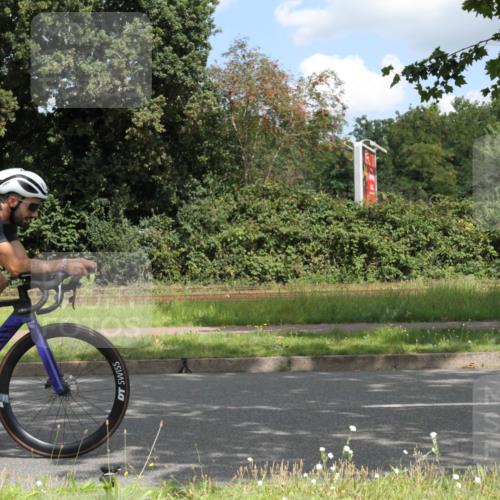 10.08.2025 - GEWOBA Citytriathlon Bremen Yannick Fuchs http://msf.ph/oto/8568261 10.08.2025 12:55:20 Radfahren 696, 714, 766, 794, 877, 982, 1015, 1033 meine-sportfotos.de