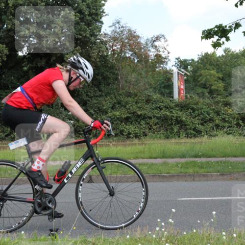 10.08.2025 - GEWOBA Citytriathlon Bremen Yannick Fuchs http://msf.ph/oto/8568296 10.08.2025 12:56:08 Radfahren 589, 662, 764, 765, 784, 883, 896, 1024, 1025 meine-sportfotos.de