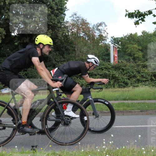 10.08.2025 - GEWOBA Citytriathlon Bremen Yannick Fuchs http://msf.ph/oto/8568310 10.08.2025 12:56:27 Radfahren 555, 567, 589, 678, 706, 721, 737, 749, 764, 772, 782, 814, 831, 844 meine-sportfotos.de