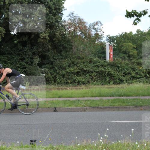 10.08.2025 - GEWOBA Citytriathlon Bremen Yannick Fuchs http://msf.ph/oto/8568312 10.08.2025 12:56:28 Radfahren 555, 567, 589, 678, 706, 721, 737, 749, 764, 772, 782, 814, 831, 844 meine-sportfotos.de