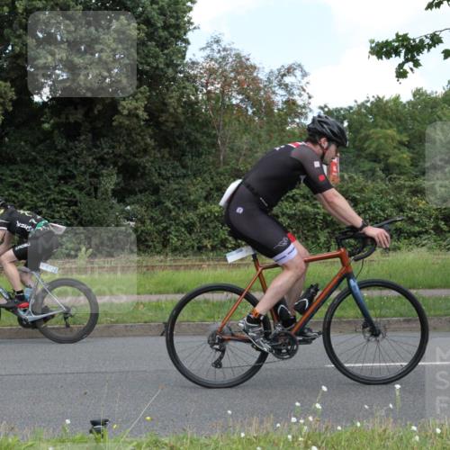 10.08.2025 - GEWOBA Citytriathlon Bremen Yannick Fuchs http://msf.ph/oto/8568315 10.08.2025 12:56:31 Radfahren 555, 567, 678, 706, 721, 737, 749, 764, 772, 782, 814, 831, 844 meine-sportfotos.de