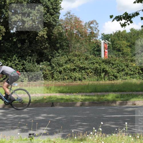 10.08.2025 - GEWOBA Citytriathlon Bremen Yannick Fuchs http://msf.ph/oto/8568341 10.08.2025 12:57:01 Radfahren 559, 597, 672, 723, 730, 755, 830, 879, 913, 969, 1003, 1014 meine-sportfotos.de