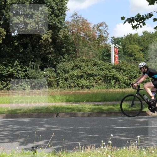 10.08.2025 - GEWOBA Citytriathlon Bremen Yannick Fuchs http://msf.ph/oto/8568352 10.08.2025 12:57:05 Radfahren 559, 672, 723, 730, 755, 758, 830, 849, 879, 913, 940, 969, 1003, 1014 meine-sportfotos.de