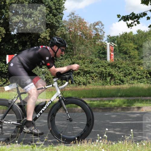 10.08.2025 - GEWOBA Citytriathlon Bremen Yannick Fuchs http://msf.ph/oto/8568357 10.08.2025 12:57:07 Radfahren 559, 672, 723, 730, 755, 758, 830, 849, 879, 913, 940, 969, 1003, 1014 meine-sportfotos.de