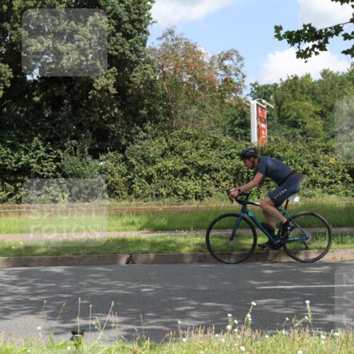10.08.2025 - GEWOBA Citytriathlon Bremen Yannick Fuchs http://msf.ph/oto/8568368 10.08.2025 12:57:13 Radfahren 559, 572, 723, 730, 758, 849, 879, 900, 940, 969, 1003 meine-sportfotos.de