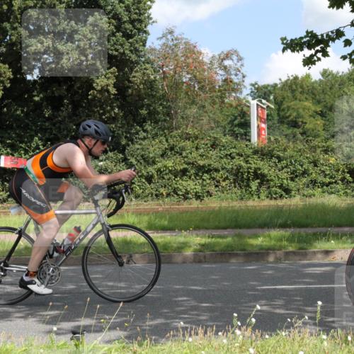 10.08.2025 - GEWOBA Citytriathlon Bremen Yannick Fuchs http://msf.ph/oto/8568377 10.08.2025 12:57:17 Radfahren 559, 572, 723, 730, 758, 849, 892, 900, 940, 969, 1003 meine-sportfotos.de
