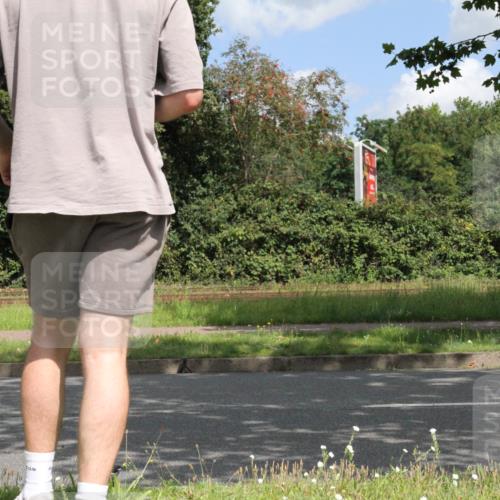 10.08.2025 - GEWOBA Citytriathlon Bremen Yannick Fuchs http://msf.ph/oto/8568417 10.08.2025 12:57:36 Radfahren 690, 720, 825, 853, 869, 892, 900, 1018 meine-sportfotos.de