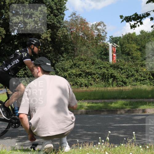 10.08.2025 - GEWOBA Citytriathlon Bremen Yannick Fuchs http://msf.ph/oto/8568430 10.08.2025 12:57:44 Radfahren 650, 660, 690, 825, 853, 869, 1018 meine-sportfotos.de
