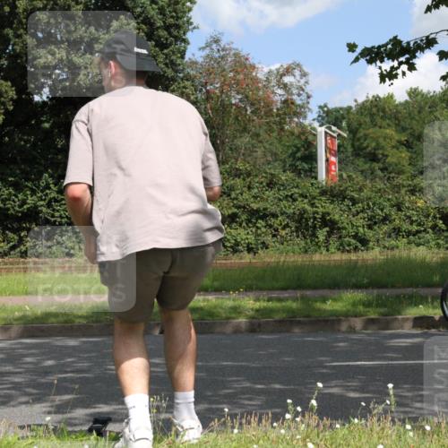 10.08.2025 - GEWOBA Citytriathlon Bremen Yannick Fuchs http://msf.ph/oto/8568431 10.08.2025 12:57:45 Radfahren 650, 660, 690, 825, 853, 869, 1018 meine-sportfotos.de