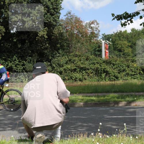 10.08.2025 - GEWOBA Citytriathlon Bremen Yannick Fuchs http://msf.ph/oto/8568462 10.08.2025 12:57:56 Radfahren 650, 660, 671, 853, 869, 920, 1018 meine-sportfotos.de