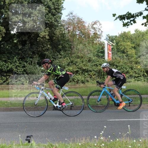 10.08.2025 - GEWOBA Citytriathlon Bremen Yannick Fuchs http://msf.ph/oto/8568480 10.08.2025 12:58:33 Radfahren 609, 726, 795, 802, 870, 910 meine-sportfotos.de