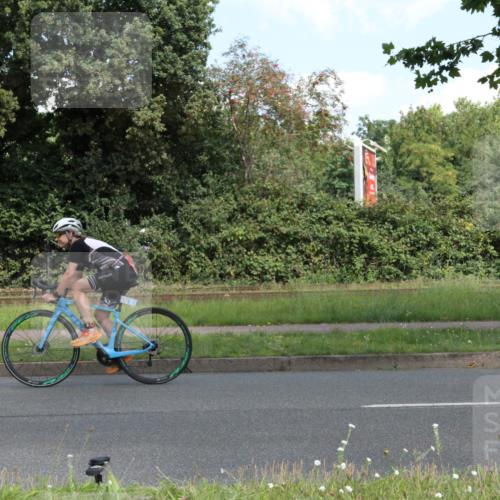 10.08.2025 - GEWOBA Citytriathlon Bremen Yannick Fuchs http://msf.ph/oto/8568481 10.08.2025 12:58:33 Radfahren 609, 726, 795, 802, 870, 910 meine-sportfotos.de