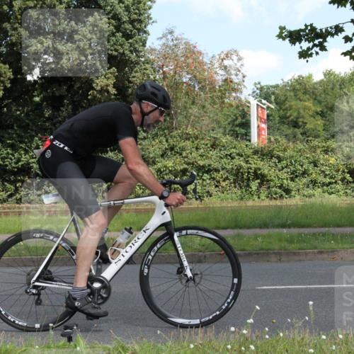 10.08.2025 - GEWOBA Citytriathlon Bremen Yannick Fuchs http://msf.ph/oto/8568484 10.08.2025 12:58:41 Radfahren 609, 762, 795, 802, 870, 885, 910, 921 meine-sportfotos.de