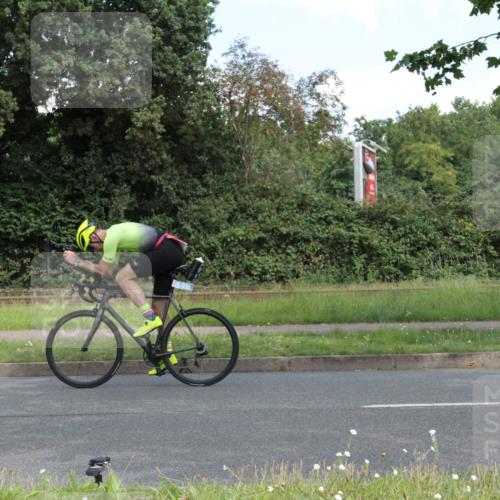 10.08.2025 - GEWOBA Citytriathlon Bremen Yannick Fuchs http://msf.ph/oto/8568504 10.08.2025 12:59:07 Radfahren 596, 602, 611, 705, 709, 846, 1038 meine-sportfotos.de