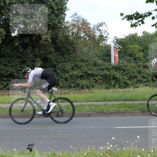 10.08.2025 - GEWOBA Citytriathlon Bremen Yannick Fuchs http://msf.ph/oto/8568509 10.08.2025 12:59:16 Radfahren 596, 606, 611, 709, 710, 846, 899, 975 meine-sportfotos.de