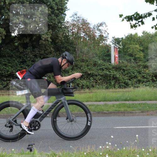 10.08.2025 - GEWOBA Citytriathlon Bremen Yannick Fuchs http://msf.ph/oto/8568512 10.08.2025 12:59:18 Radfahren 596, 606, 611, 709, 710, 846, 899, 975, 978 meine-sportfotos.de