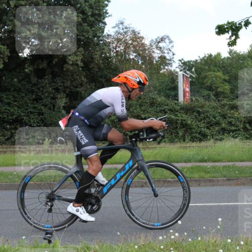 10.08.2025 - GEWOBA Citytriathlon Bremen Yannick Fuchs http://msf.ph/oto/8568526 10.08.2025 12:59:47 Radfahren 595, 614, 623, 628, 644, 698, 850, 889, 907, 934, 949, 1002 meine-sportfotos.de