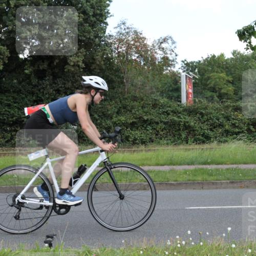 10.08.2025 - GEWOBA Citytriathlon Bremen Yannick Fuchs http://msf.ph/oto/8568532 10.08.2025 12:59:53 Radfahren 595, 614, 623, 628, 644, 698, 835, 850, 871, 889, 907, 934, 949, 1002, 1022, 1030 meine-sportfotos.de