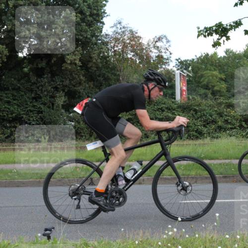 10.08.2025 - GEWOBA Citytriathlon Bremen Yannick Fuchs http://msf.ph/oto/8568541 10.08.2025 13:00:03 Radfahren 614, 623, 628, 652, 698, 803, 835, 848, 871, 889, 934, 983, 1002, 1012, 1022, 1030 meine-sportfotos.de