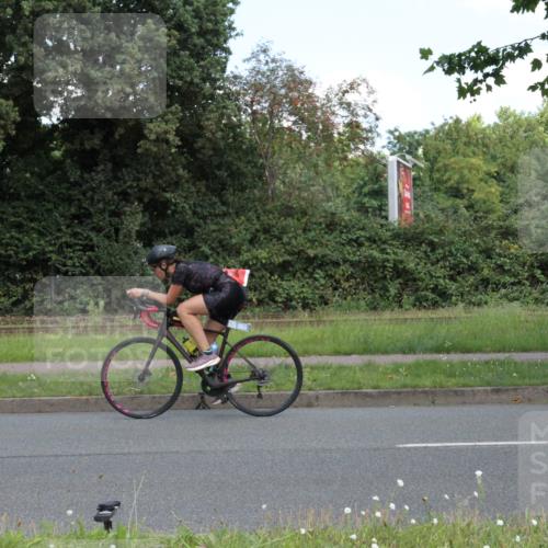 10.08.2025 - GEWOBA Citytriathlon Bremen Yannick Fuchs http://msf.ph/oto/8568575 10.08.2025 13:00:59 Radfahren 646, 669, 677, 684, 713, 837, 862, 944 meine-sportfotos.de