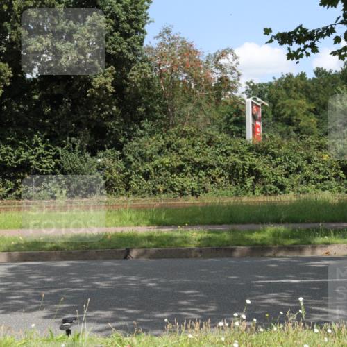 10.08.2025 - GEWOBA Citytriathlon Bremen Yannick Fuchs http://msf.ph/oto/8568602 10.08.2025 13:01:41 Radfahren 608, 663, 703, 716, 754, 800, 816, 819, 828, 851, 923, 953 meine-sportfotos.de