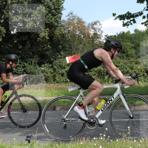 10.08.2025 - GEWOBA Citytriathlon Bremen Yannick Fuchs http://msf.ph/oto/8568625 10.08.2025 13:01:55 Radfahren 586, 703, 819, 828, 842, 923, 953, 964, 1011 meine-sportfotos.de