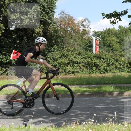 10.08.2025 - GEWOBA Citytriathlon Bremen Yannick Fuchs http://msf.ph/oto/8568670 10.08.2025 13:02:44 Radfahren 647, 661, 712, 911, 955, 1020 meine-sportfotos.de