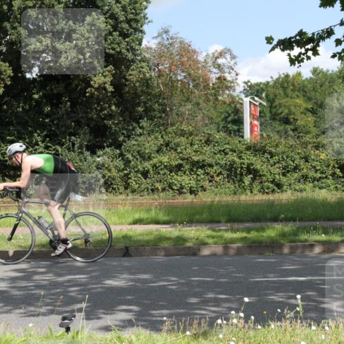 10.08.2025 - GEWOBA Citytriathlon Bremen Yannick Fuchs http://msf.ph/oto/8568677 10.08.2025 13:02:50 Radfahren 647, 661, 712, 911, 955, 1020 meine-sportfotos.de