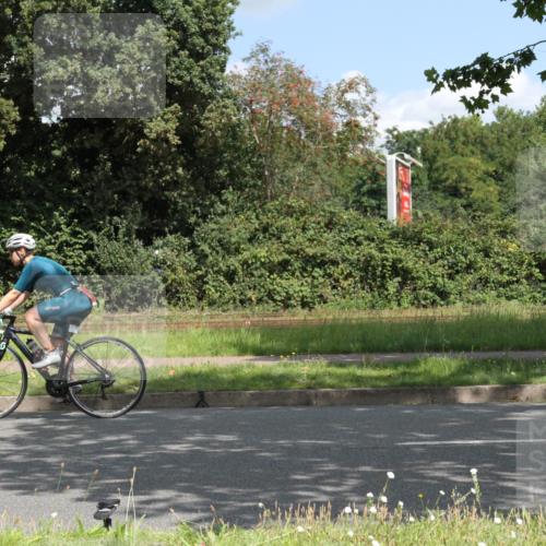 10.08.2025 - GEWOBA Citytriathlon Bremen Yannick Fuchs http://msf.ph/oto/8568687 10.08.2025 13:02:59 Radfahren 668, 693, 911, 945, 1020 meine-sportfotos.de