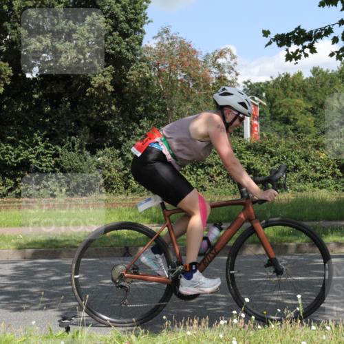 10.08.2025 - GEWOBA Citytriathlon Bremen Yannick Fuchs http://msf.ph/oto/8568698 10.08.2025 13:03:07 Radfahren 651, 668, 693, 898, 945, 1020 meine-sportfotos.de