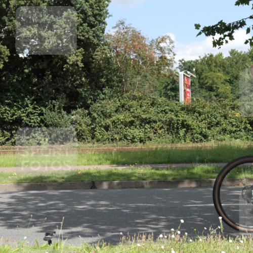 10.08.2025 - GEWOBA Citytriathlon Bremen Yannick Fuchs http://msf.ph/oto/8568700 10.08.2025 13:03:09 Radfahren 633, 651, 668, 693, 748, 898, 945, 1020 meine-sportfotos.de
