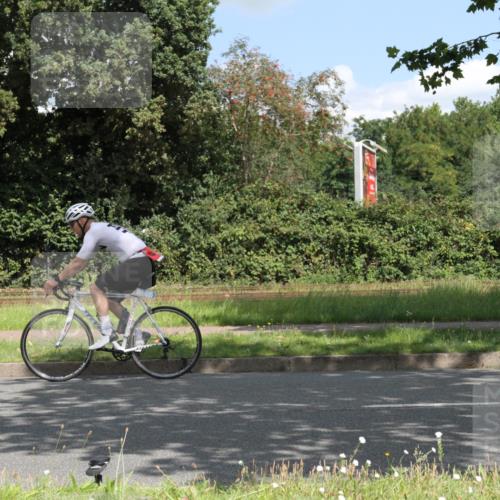 10.08.2025 - GEWOBA Citytriathlon Bremen Yannick Fuchs http://msf.ph/oto/8568706 10.08.2025 13:03:15 Radfahren 633, 651, 668, 693, 727, 748, 898, 945, 954 meine-sportfotos.de