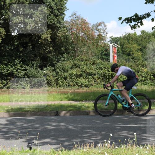 10.08.2025 - GEWOBA Citytriathlon Bremen Yannick Fuchs http://msf.ph/oto/8568743 10.08.2025 13:03:38 Radfahren 753, 812, 823, 925 meine-sportfotos.de