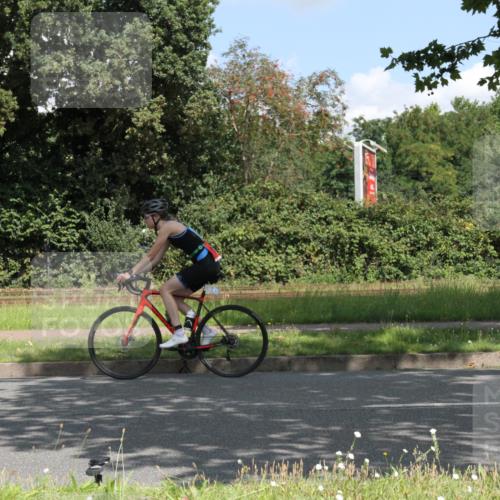10.08.2025 - GEWOBA Citytriathlon Bremen Yannick Fuchs http://msf.ph/oto/8568780 10.08.2025 13:03:51 Radfahren 574, 676, 685, 753, 812, 823, 908, 965, 1007 meine-sportfotos.de