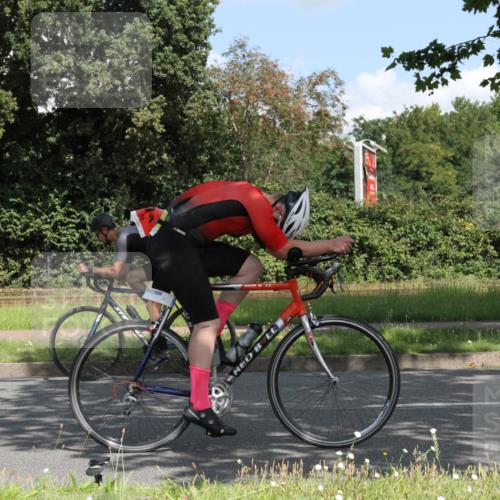 10.08.2025 - GEWOBA Citytriathlon Bremen Yannick Fuchs http://msf.ph/oto/8568797 10.08.2025 13:03:56 Radfahren 574, 576, 605, 625, 676, 685, 753, 812, 908, 965, 1007 meine-sportfotos.de