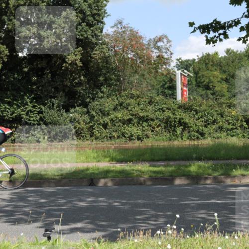 10.08.2025 - GEWOBA Citytriathlon Bremen Yannick Fuchs http://msf.ph/oto/8568856 10.08.2025 13:04:17 Radfahren 576, 605, 625, 640, 674, 697, 760, 769, 786, 799, 946, 960, 963, 1013, 1036 meine-sportfotos.de