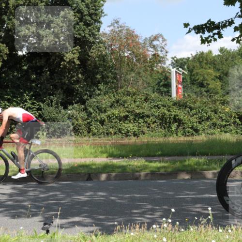 10.08.2025 - GEWOBA Citytriathlon Bremen Yannick Fuchs http://msf.ph/oto/8568862 10.08.2025 13:04:19 Radfahren 605, 625, 640, 674, 697, 760, 769, 786, 799, 875, 946, 960, 963, 1013, 1036 meine-sportfotos.de