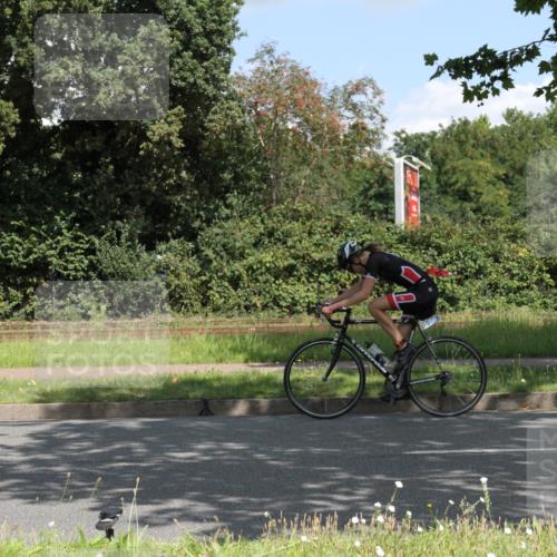 10.08.2025 - GEWOBA Citytriathlon Bremen Yannick Fuchs http://msf.ph/oto/8568865 10.08.2025 13:04:20 Radfahren 625, 640, 674, 697, 751, 760, 769, 786, 799, 875, 946, 960, 963, 1013, 1036 meine-sportfotos.de