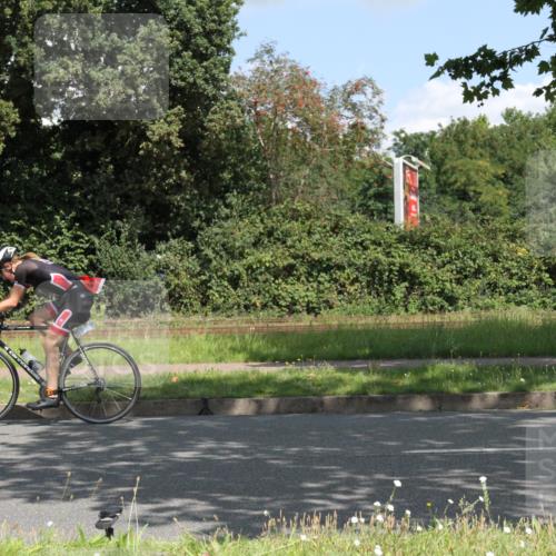 10.08.2025 - GEWOBA Citytriathlon Bremen Yannick Fuchs http://msf.ph/oto/8568866 10.08.2025 13:04:20 Radfahren 625, 640, 674, 697, 751, 760, 769, 786, 799, 875, 946, 960, 963, 1013, 1036 meine-sportfotos.de
