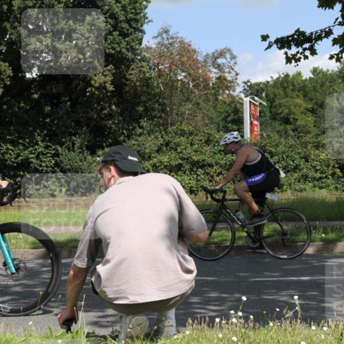 10.08.2025 - GEWOBA Citytriathlon Bremen Yannick Fuchs http://msf.ph/oto/8568914 10.08.2025 13:04:37 Radfahren 583, 674, 675, 751, 799, 808, 875, 909, 930, 939 meine-sportfotos.de